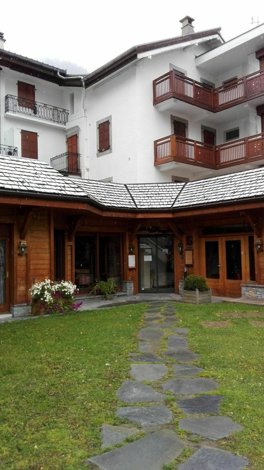 Hotel De L'Arve By Happyculture Chamonix Exterior photo